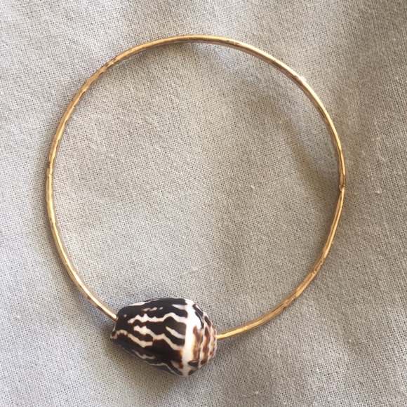 Shell Bangles - Picture 4 of 6
